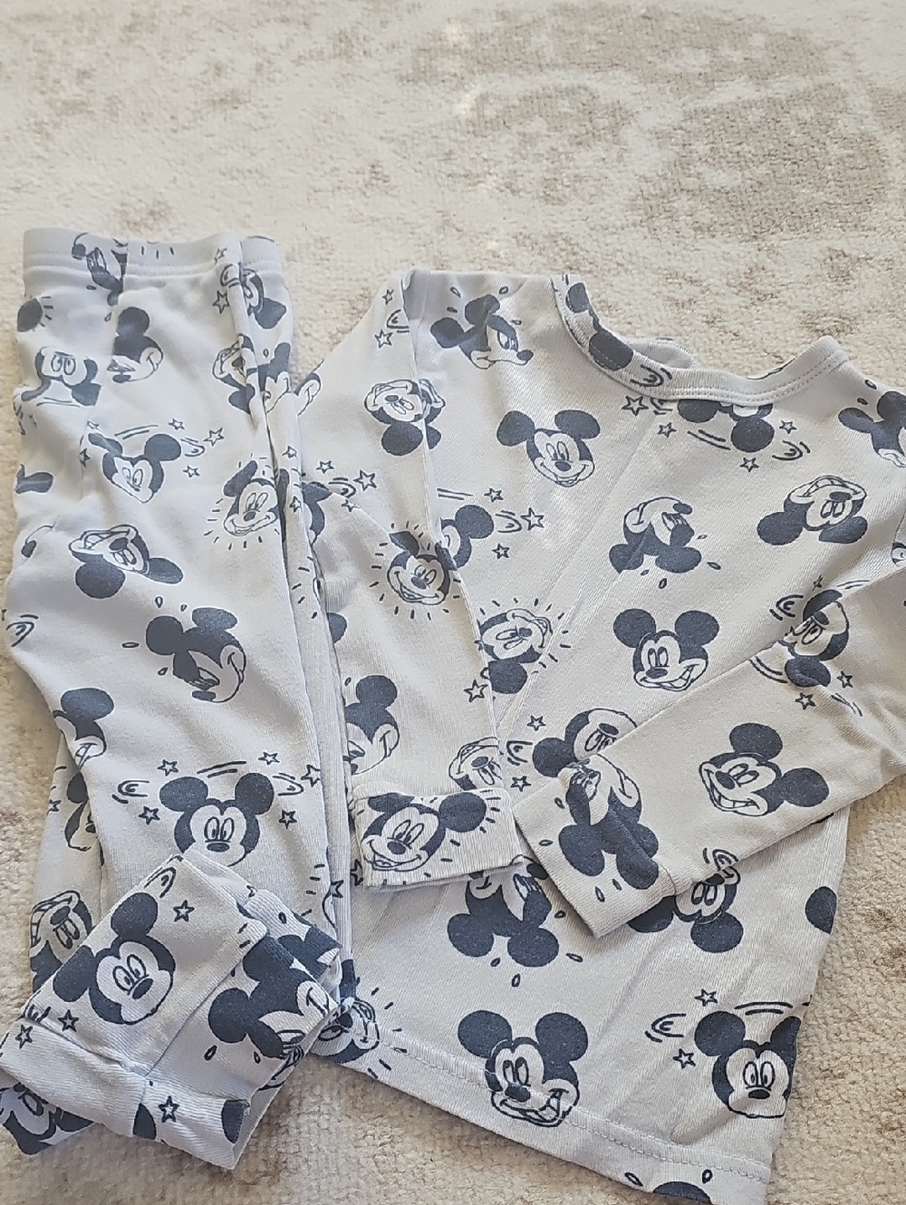 Disney Mickey Mouse Pajama Set